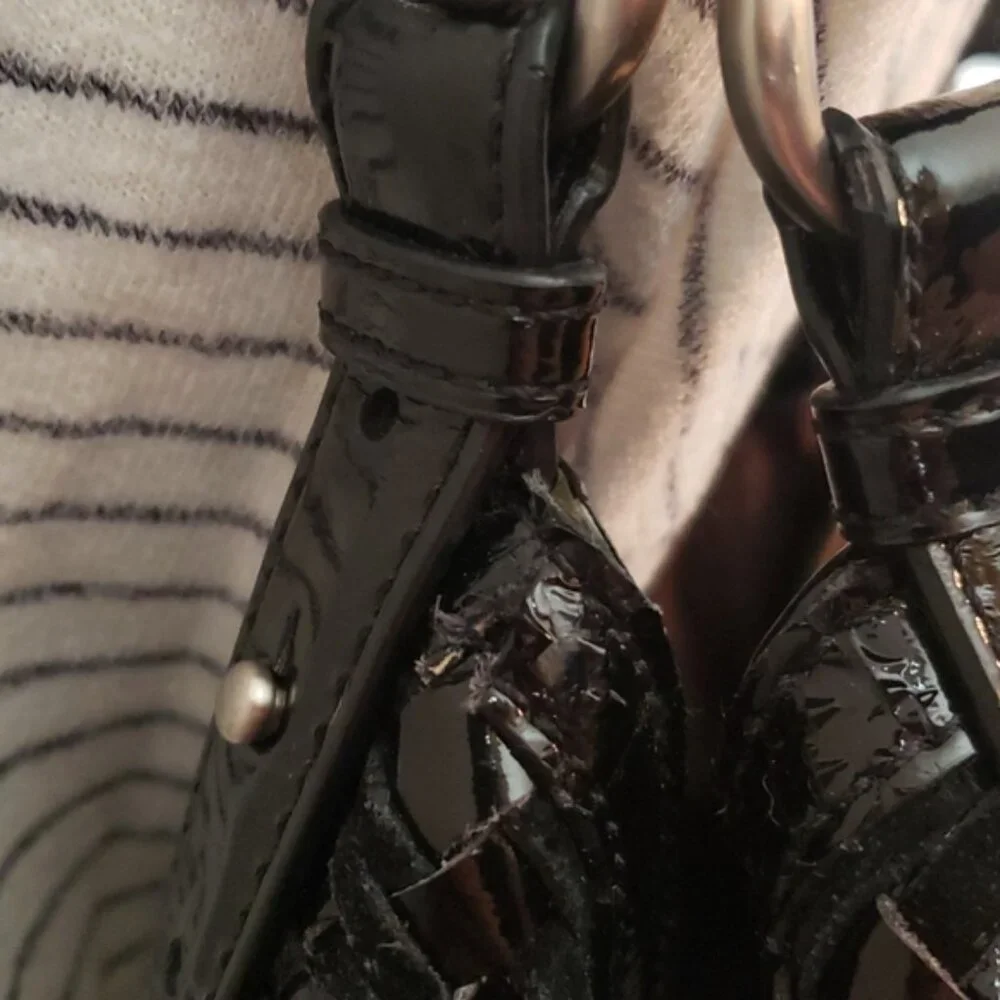 COLE HAAN Triangle Black Patent Suede Leather Basket Weave Shoulder‎ Satchel Bag